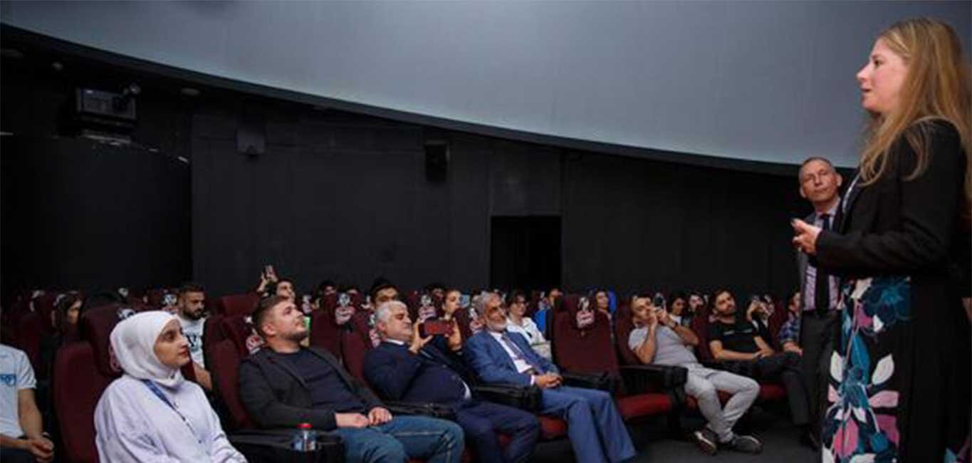 park-bulvarda-umumdunya-kosmos-heftesi