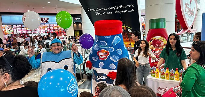 usaqlarin-beynelxalq-mudafiesi-gunu-ile-elaqedar-park-bulvar-avm-de-silsile-tedbirler-kecirilib