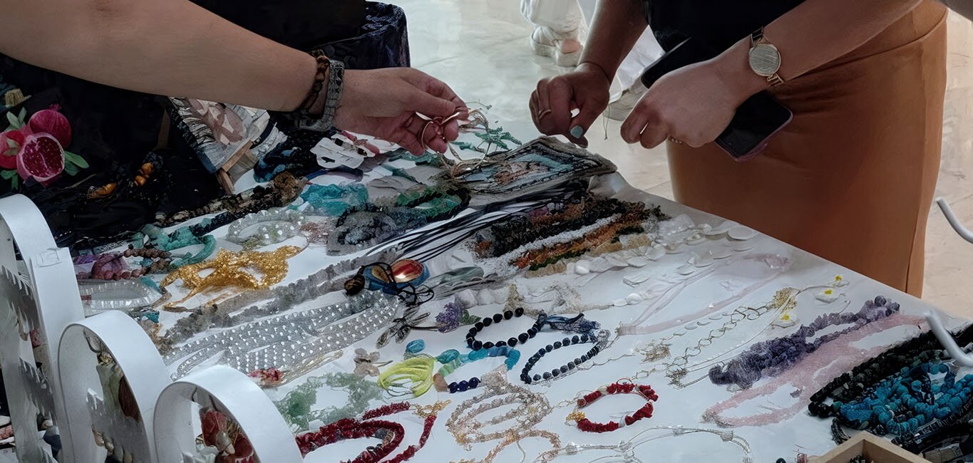 “GÜLSAM” Əlillərin Reabilitasiyası İctimai Birliyinin üzvlərinin əl işlərindən ibarət sərgi keçirildi.